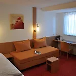 Loewen & Restaurant 3*