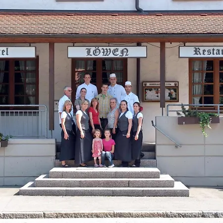 Loewen & Restaurant Szálloda