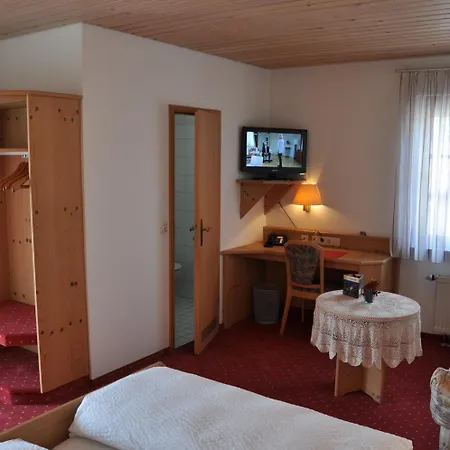 Loewen & Restaurant 3* Wendlingen am Neckar