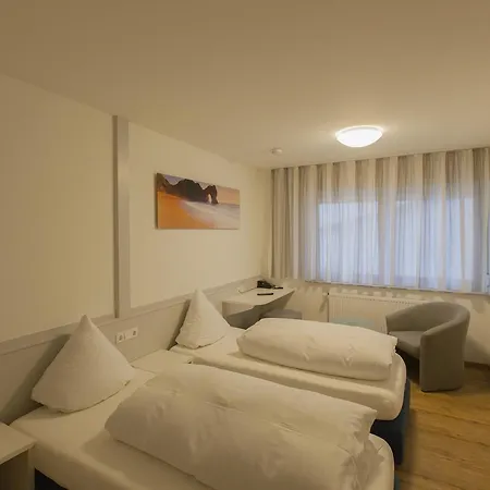 Loewen & Restaurant 3* Wendlingen am Neckar