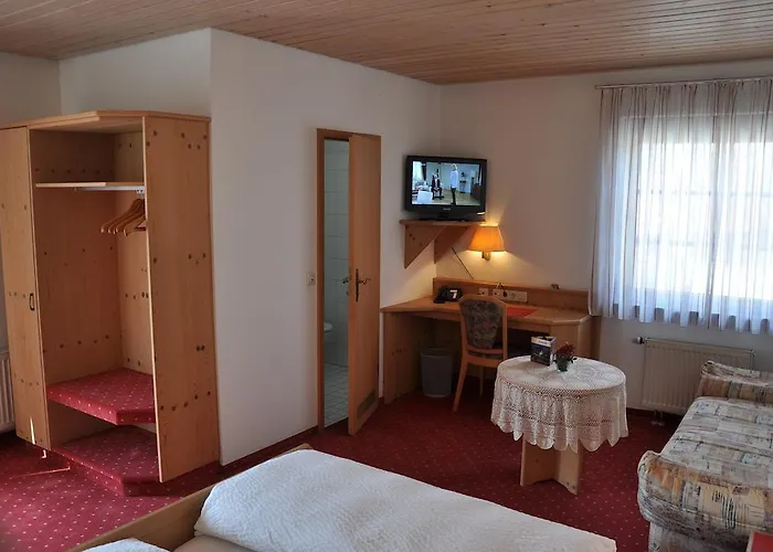 Löwen Hotel&restaurant 3*